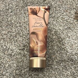 Bare vanilla cashmere lotion